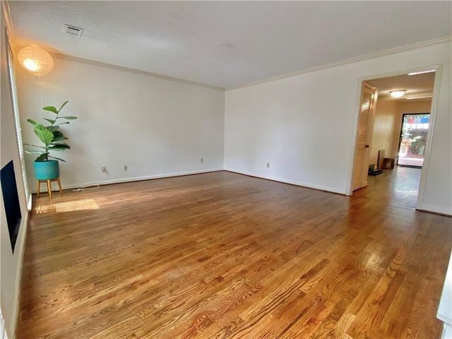 1148 Riverbend Club Drive SE, Atlanta, GA 30339