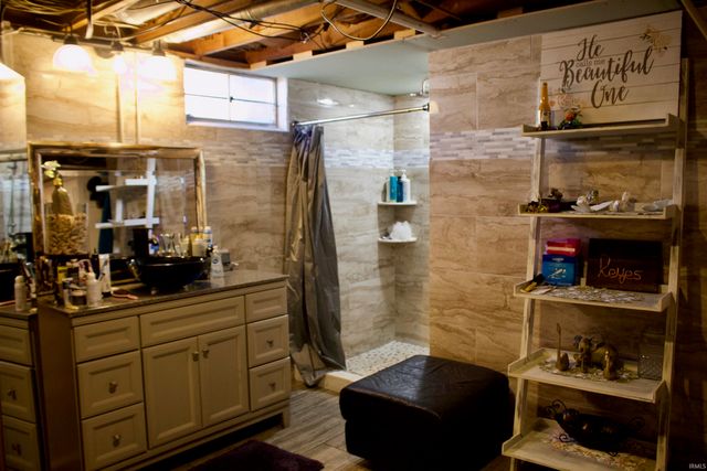 216 W 28th Street Street, Jasper, IN 47546