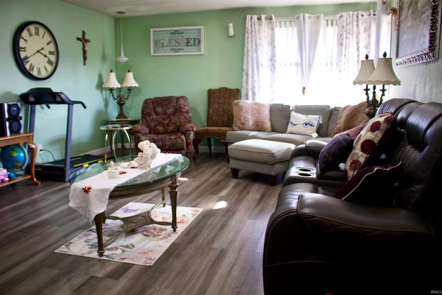 216 W 28th Street Street, Jasper, IN 47546