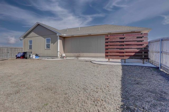 22031 71st Rd, Winfield, KS 67156