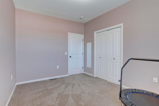 22031 71st Rd, Winfield, KS 67156