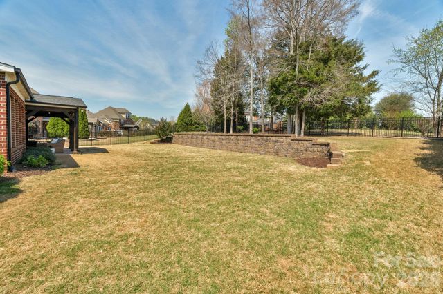2709 Creek Manor Drive, Waxhaw, NC 28173
