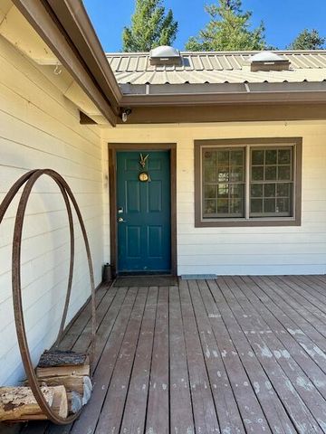 261 & 271 Salt Flat Road, Lewiston, CA 96052