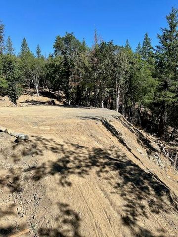 261 & 271 Salt Flat Road, Lewiston, CA 96052