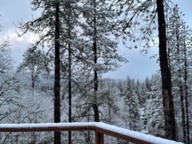 261 & 271 Salt Flat Road, Lewiston, CA 96052