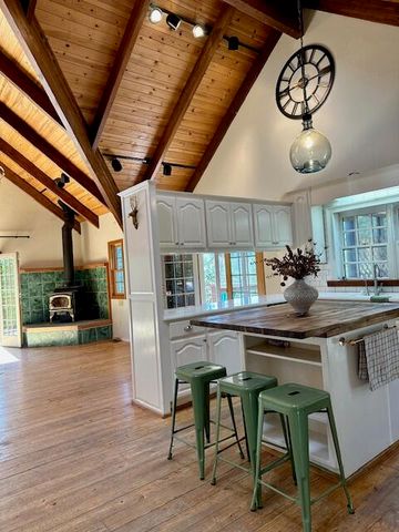 261 & 271 Salt Flat Road, Lewiston, CA 96052