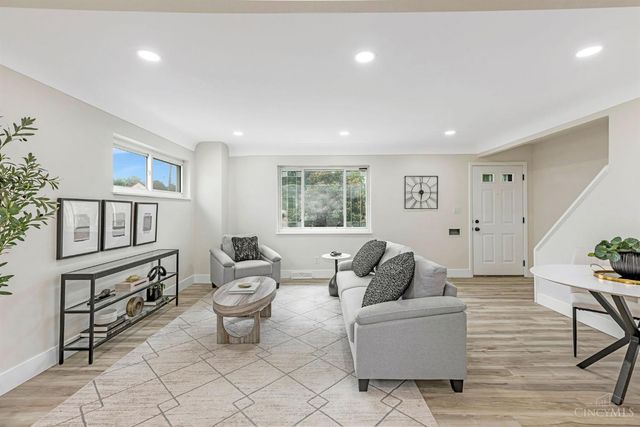 2608 Kathleen Court, Cincinnati, OH 45239