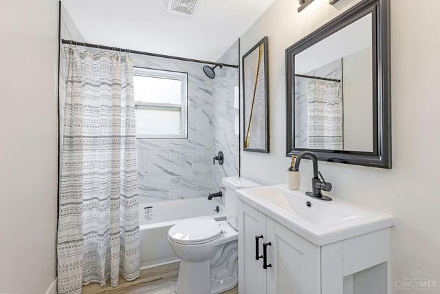 2608 Kathleen Court, Cincinnati, OH 45239