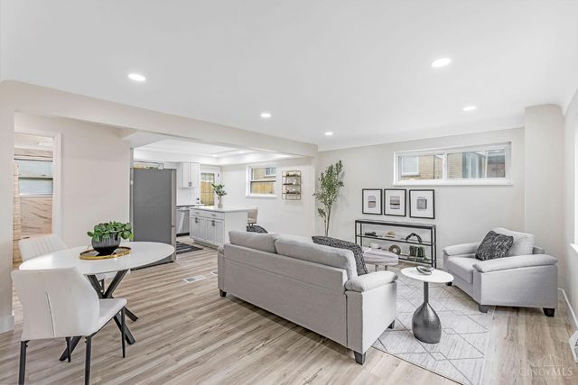 2608 Kathleen Court, Cincinnati, OH 45239