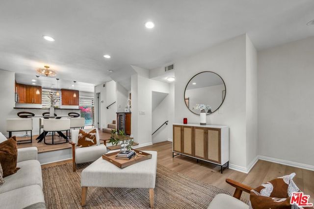 7862 W Manchester Avenue, Playa Del Rey (los Angeles), CA 90293