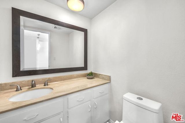 7862 W Manchester Avenue, Playa Del Rey (los Angeles), CA 90293