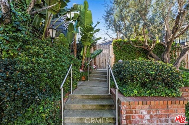 7862 W Manchester Avenue, Playa Del Rey (los Angeles), CA 90293