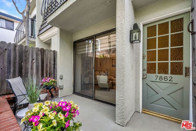 7862 W Manchester Avenue, Playa Del Rey (los Angeles), CA 90293