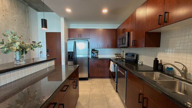 300 S Australian Avenue 703, West Palm Beach, FL 33401