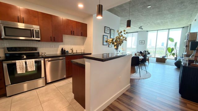300 S Australian Avenue 703, West Palm Beach, FL 33401