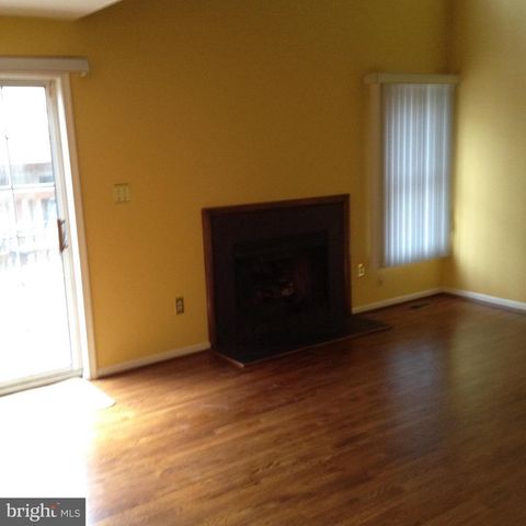 6559 RIVER TWEED LN, Alexandria, VA 22312
