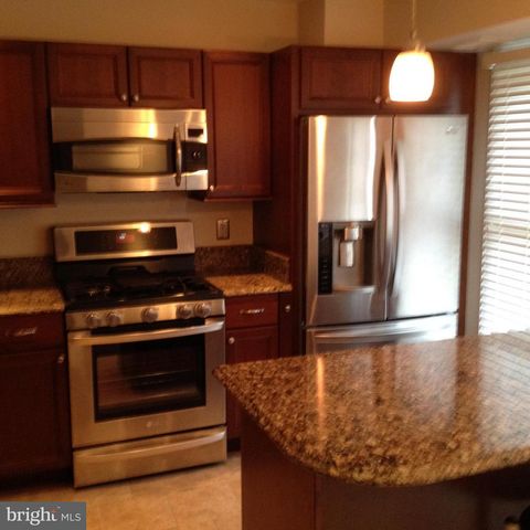 6559 RIVER TWEED LN, Alexandria, VA 22312