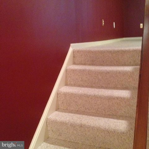 6559 RIVER TWEED LN, Alexandria, VA 22312