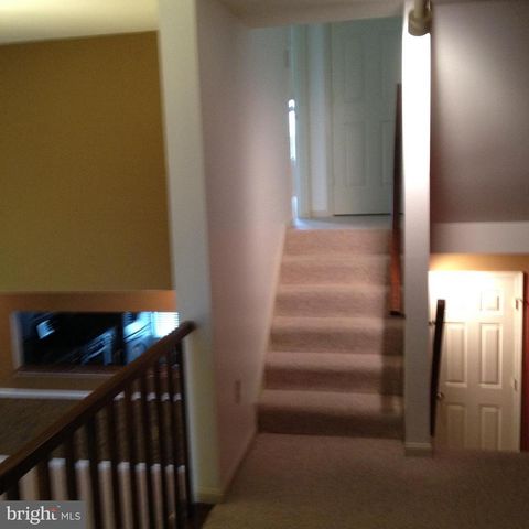 6559 RIVER TWEED LN, Alexandria, VA 22312