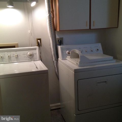 6559 RIVER TWEED LN, Alexandria, VA 22312
