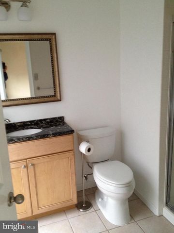 6559 RIVER TWEED LN, Alexandria, VA 22312