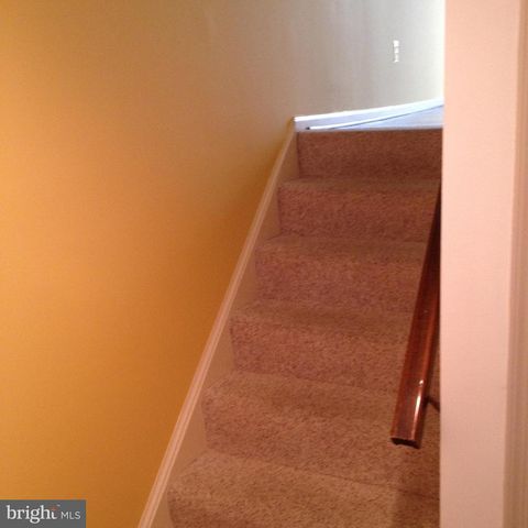 6559 RIVER TWEED LN, Alexandria, VA 22312