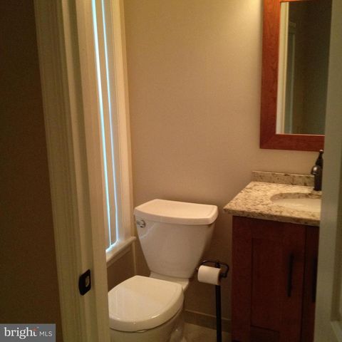 6559 RIVER TWEED LN, Alexandria, VA 22312