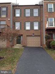 6559 RIVER TWEED LN, Alexandria, VA 22312