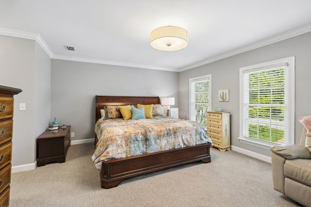 1305 Arrowhead Dr, Brentwood, TN 37027