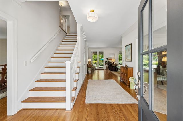 1305 Arrowhead Dr, Brentwood, TN 37027