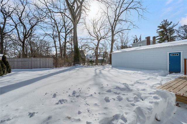 2 Overbrook Avenue, Warwick, RI 02889