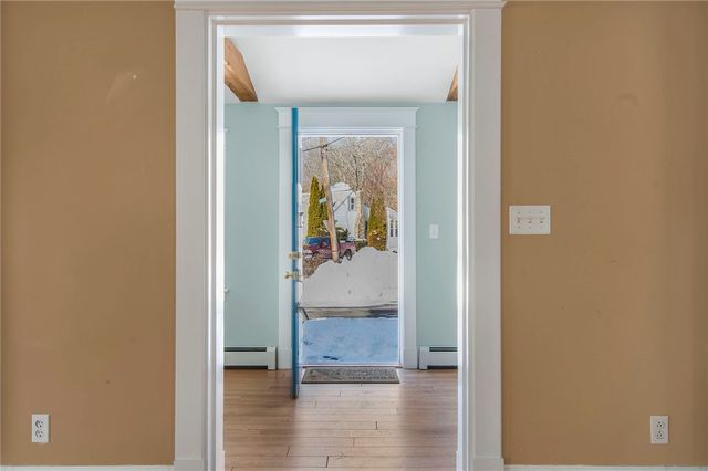 2 Overbrook Avenue, Warwick, RI 02889