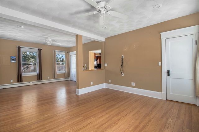 2 Overbrook Avenue, Warwick, RI 02889