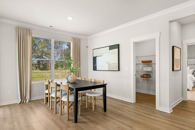 1142 Essem Drive, Murfreesboro, TN 37130