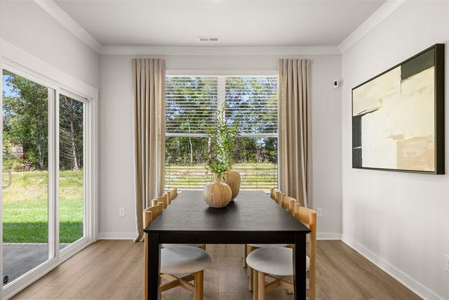 1142 Essem Drive, Murfreesboro, TN 37130