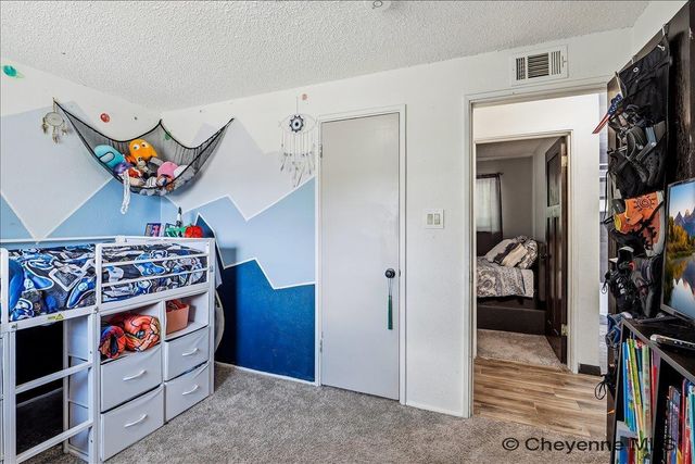 256 CRIBBON AVE, Cheyenne, WY 82007