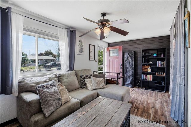 256 CRIBBON AVE, Cheyenne, WY 82007