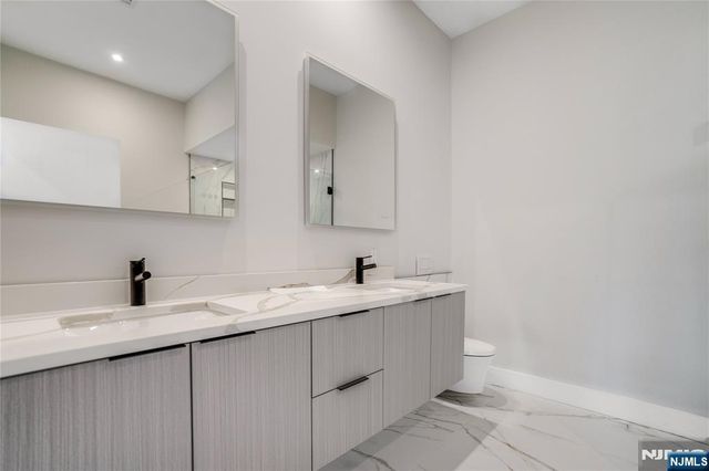 128 Edsall Boulevard A, Palisades Park, NJ 07650