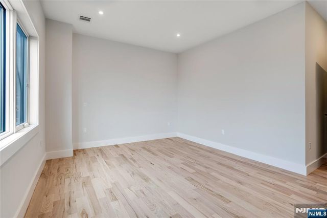 128 Edsall Boulevard A, Palisades Park, NJ 07650