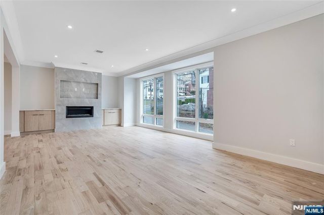 128 Edsall Boulevard A, Palisades Park, NJ 07650