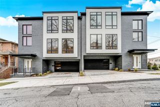 128 Edsall Boulevard A, Palisades Park, NJ 07650