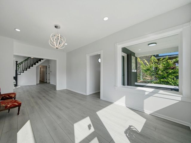7948 S Colfax Avenue, Chicago, IL 60617