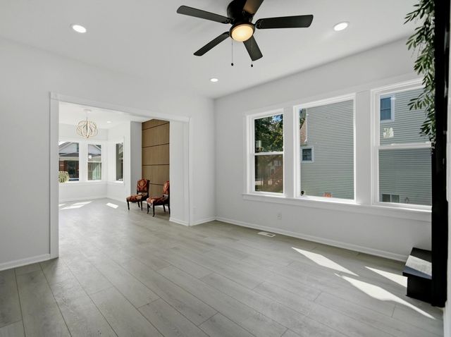 7948 S Colfax Avenue, Chicago, IL 60617