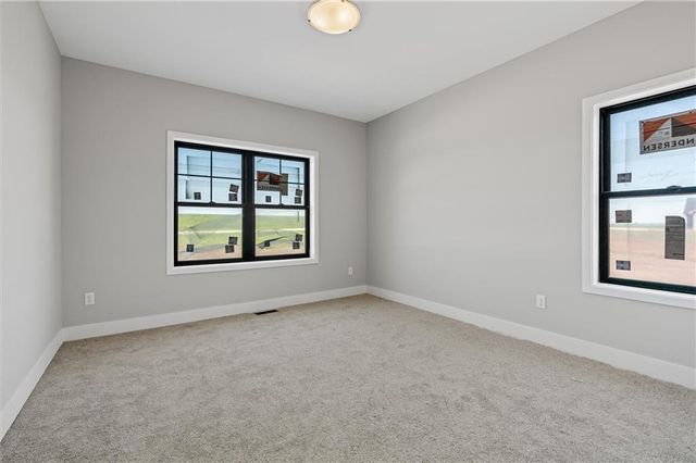 9901 Stockdale Road, Liberty, MO 64068