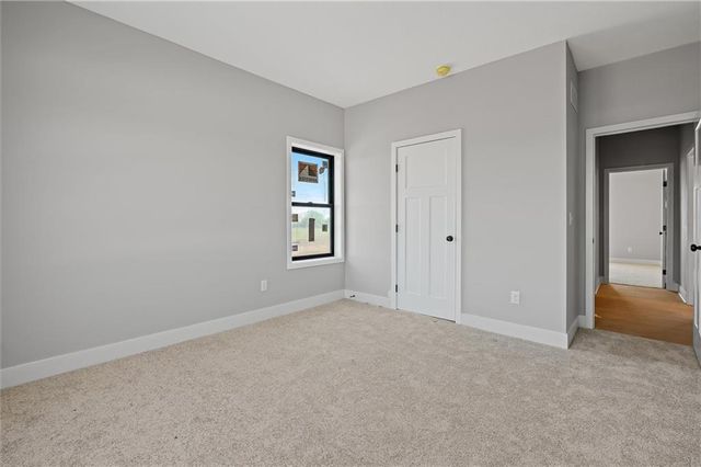 9901 Stockdale Road, Liberty, MO 64068