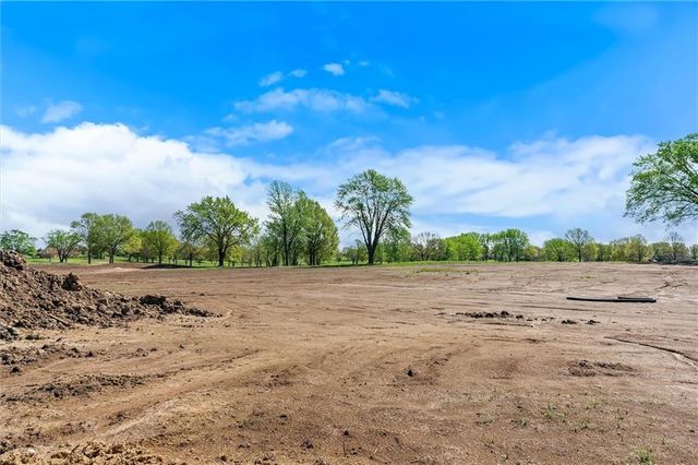 9901 Stockdale Road, Liberty, MO 64068