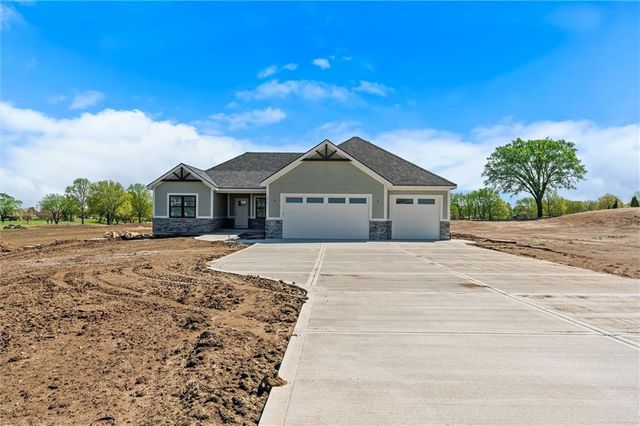 9901 Stockdale Road, Liberty, MO 64068