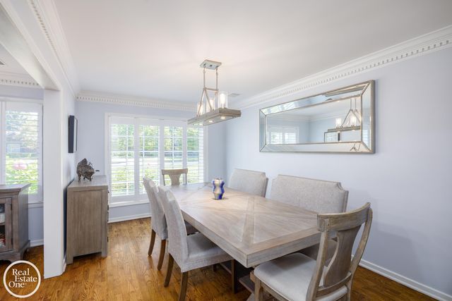 155 Lothrop Road, Grosse Pointe Farms, MI 48236