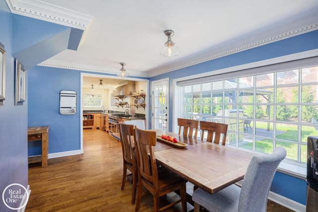 155 Lothrop Road, Grosse Pointe Farms, MI 48236