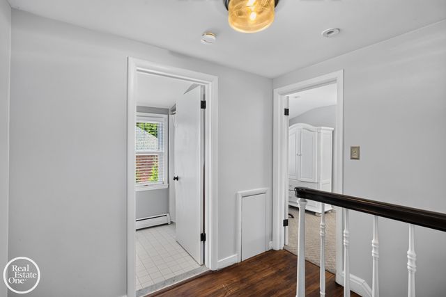 155 Lothrop Road, Grosse Pointe Farms, MI 48236